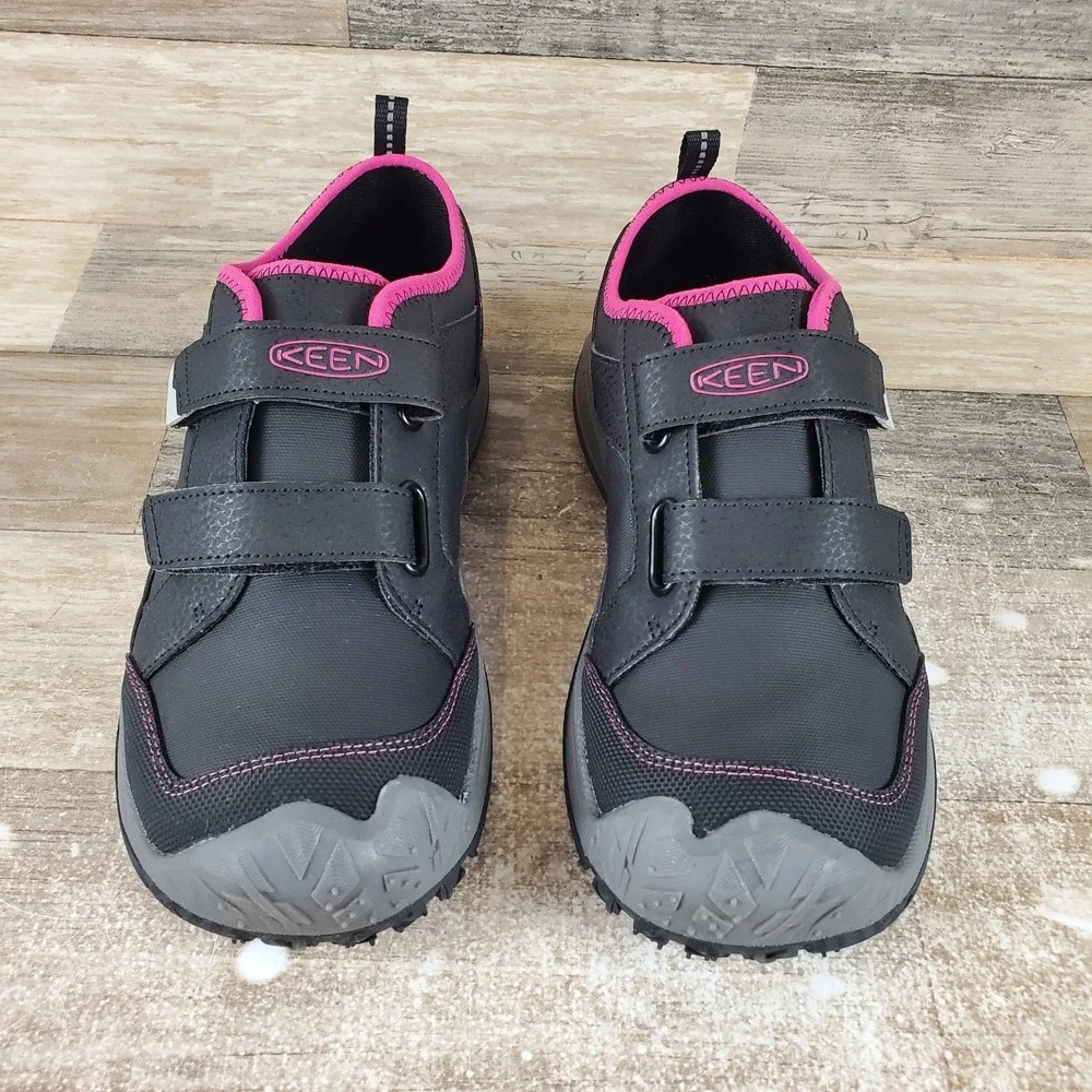 KEEN Speed Hound Youth Slip On Shoes Sz 5 Strap NWOB NEW